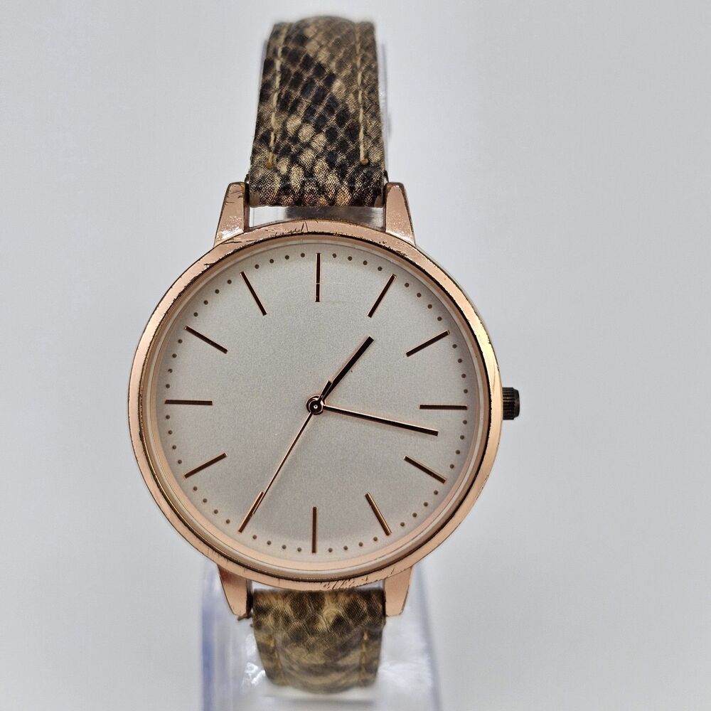 38MM Women's Watch Light Gold Dial Snake Faux Leather Bands New Battery‎